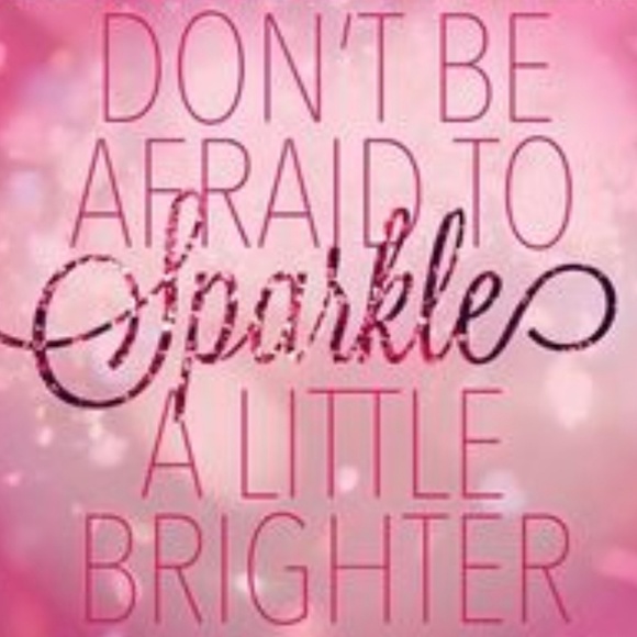 Meet your Posher, Lauren - Picture 8 of 8